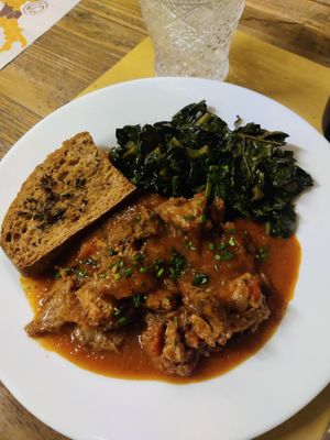 Scottiglia veg con crostone e cavolo at Animo Cucina Naturale in Brescia