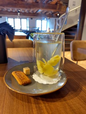Fresh ginger tea at WASBAR in Bruges