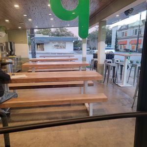 Outdoor Seating at Plantees in Orlando