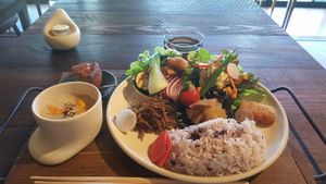 Dig in! at Komeday no.1 in Taki