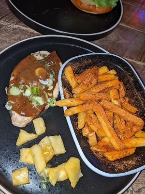 Vegan jerk 'chicken' at Turtle Bay in Sheffield