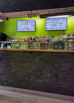  at Shake House in Beziers