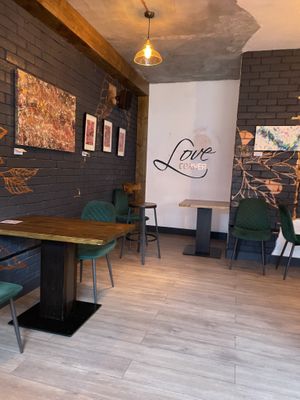 Cozy location #Veganuary at Frogmoon in Aberdeen