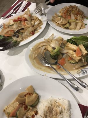 tofu and veggies in peanut sauce  at Mekong in Graz