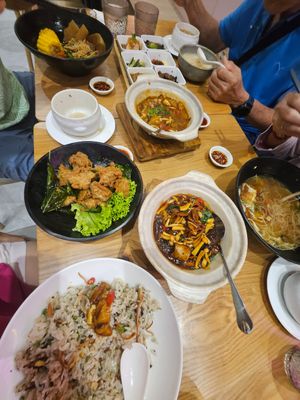 ~ 7/11/23 at Lotus Café 蓮心食坊 - Hougang in Northeast Singapore