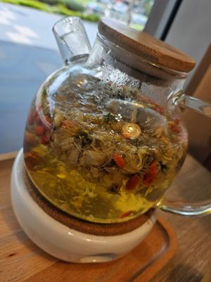 Chrysanthemum Tea ~12/3/24 at Lotus Café 蓮心食坊 - Hougang in Northeast Singapore