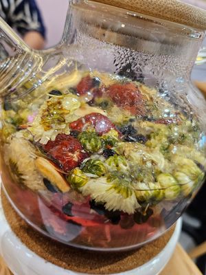 Chrysanthemum Tea ~ 23/4/24 at Lotus Café 蓮心食坊 - Hougang in Northeast Singapore