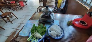 Hot pot outside at Thanh Lieu in Hue
