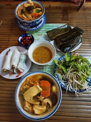 Noodle soup, steamed spring rolls & nom cakes at Thanh Lieu in Hue