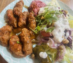 Çig köfte teller   at Köstlich Vegan in Tubingen