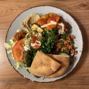 Köfte-Teller  at Köstlich Vegan in Tubingen
