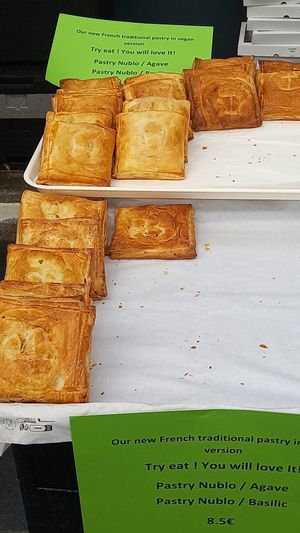 pastry nublo @veggieworld at CasseNoisettes - Maybe closed in Paris