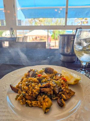 Vegan paella at Sa Barca in Mallorca