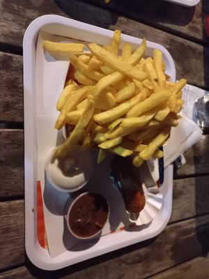  at Frituur Tina in Antwerpen