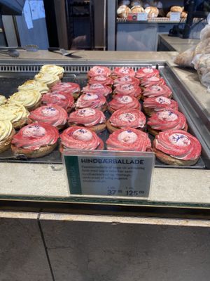 Hindbærballade  at Lagkagehuset in Copenhagen