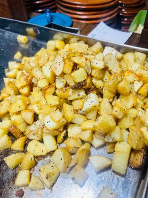 Todos tus tacos o quesadillas van acompañados de papitas !  at Taco Verde in Morelia