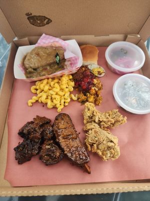 Thanksgiving vegan feast at HapPea Vegans - Pop up in San Antonio