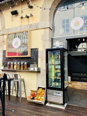 L’entrée de notre cantine végétale   at La Cantine du Cru in Marseille