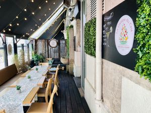 Notre terrasse intérieure   at La Cantine du Cru in Marseille