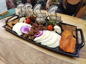  at La Cantine du Cru in Marseille