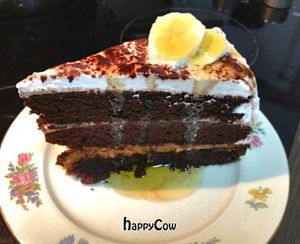 banana-chocolate-peanutbutter cake at Cafebar Salon in Basel