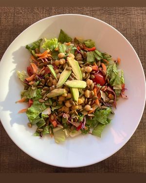 Paşa Salad
- Marinated Chickpeas, Avacado, Cherry Tomatoes, Sweet Red Peppers, Shaved Carrots, Red Cabbage, Pumpkin Seeds, and romaine lettuce in a balsamic vinaigrette at Nohut Paşa Cafe in Antalya