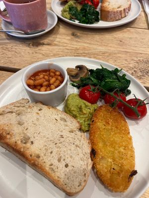Vegan breakfast, felt lacking?! Also served non vegan butter  at Cafe Notos in Rhosneigr