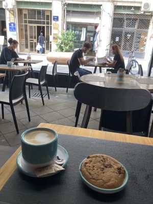 Vegan cappuccino and cookie at Zero - Healthy Bar & Poke in Salerno