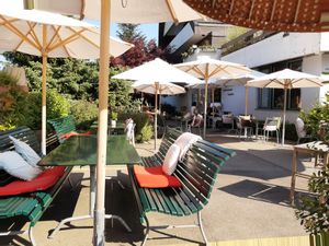 Outdoor seating at Landgasthof Breitfeld in Risch Rotkreuz