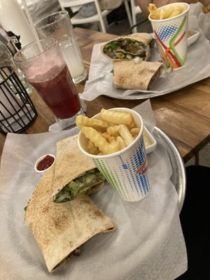 Falafel wrap   at EataBrgr in San Andres