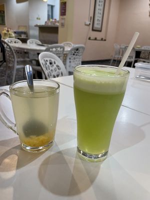 Korean Citrus Tea & Fresh Apple Juice - Coya, Georgetown, Penang  at Coya Healthy Cuisine 古雅素食料理 in Penang