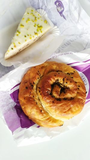 Super dry banana cake & super delicious spinach börek at Stemerowitz Back- und Süßwaren in Munich