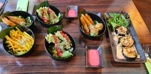 verschiedene Vorspeisen at Buddha Kitchen in Hamburg