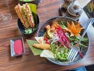 Nr. 8. Tofu mit Himbeer Sauce und Nr. 103 at Buddha Kitchen in Hamburg