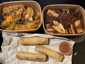 🇨🇳 🥡 CHINESE TAKEAWAY TONIGHT 🥡 🇨🇳

Check last pic to see the full list of what I ordered 🖊🗒🖊  at Tofu Vegan - Golders Green in North West London