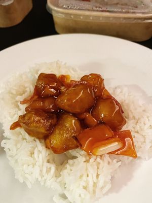 Faux chicken with white rice at Tofu Vegan - Golders Green in North West London