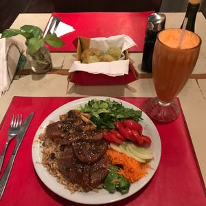 Vegan feast for one at Naturaleza Sabia in Buenos Aires