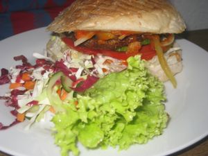 XXL satan burger at Falscher Hase in Dresden