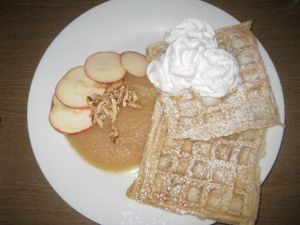 Waffles at Falscher Hase in Dresden