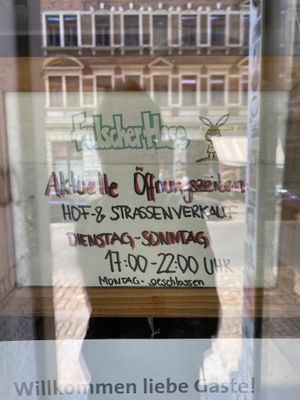 !!! It only opens at 17:00 on Sundays! at Falscher Hase in Dresden