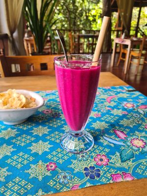 Red dragon fruit and papaya smoothie at Pegaga in Langkawi
