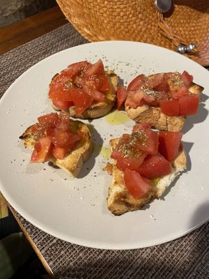 Bruschetta   at Lo Spuntino in San Gimignano