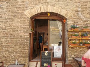  at Lo Spuntino in San Gimignano