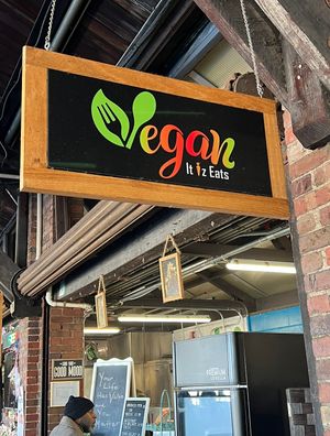 Vegan It IZ Eats at the 2nd Street Markett #Veganuary at Vegan It IZ Eats in Dayton