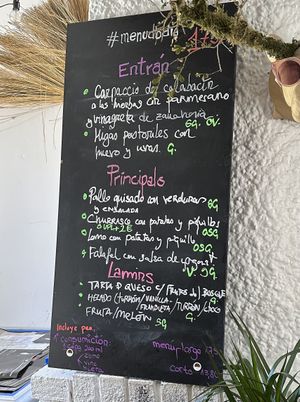 Daily menu  at Refugio Telera in Biescas