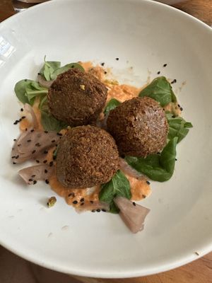 Falafel (there should be 4 croquettes, I ate 1)  at Refugio Telera in Biescas