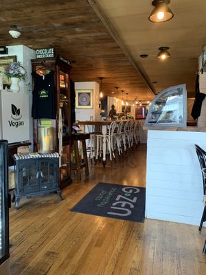 Nice Vibe  at G-Zen in Branford