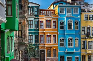 Close to city attractions and colorful houses, in the centre of Balat  at Happie Balat in Istanbul