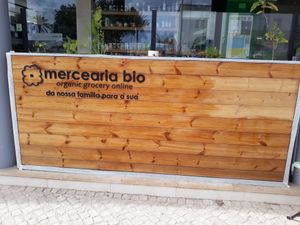 The terrace vegetable garden at Mercearia Bio in Portimao