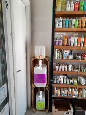 cleaning products, personal hygiene and cosmetics at Mercearia Bio in Portimao